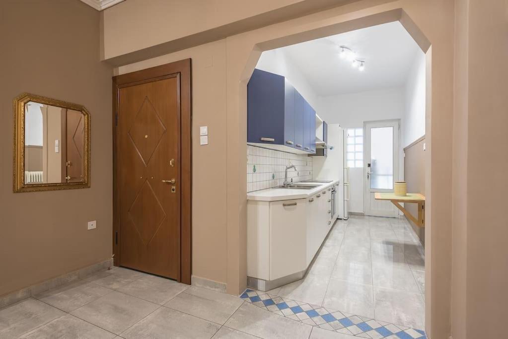 Pegasus Apartment Пірей Екстер'єр фото