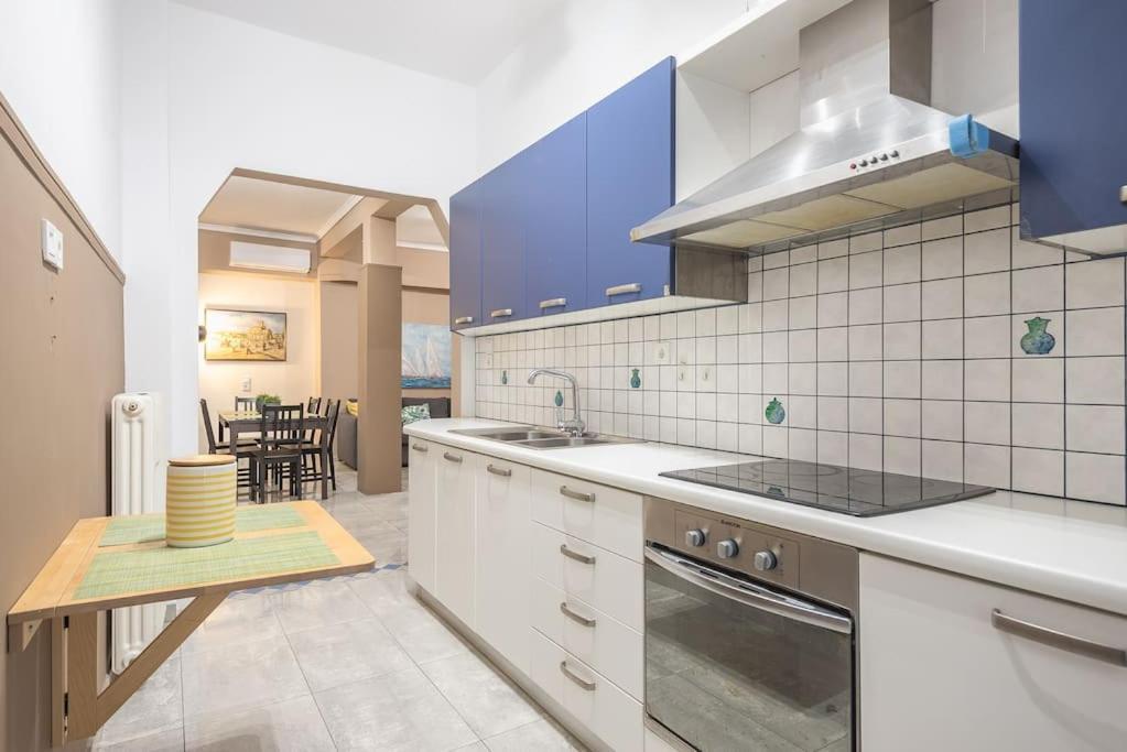 Pegasus Apartment Пірей Екстер'єр фото
